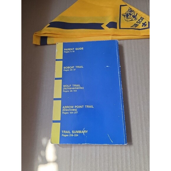 Wolf‎ Cub Scout Book & Neckerchief Vintage Boy Scouts of America BSA - Picture 5 of 8